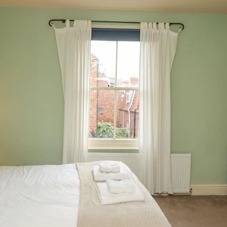 Вилла West End House Уитби Экстерьер фото