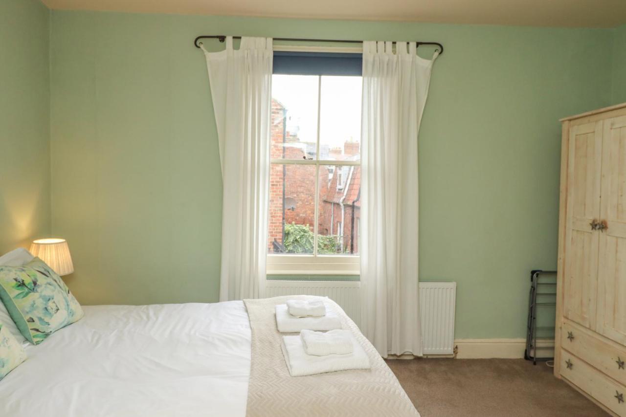 Вилла West End House Уитби Экстерьер фото